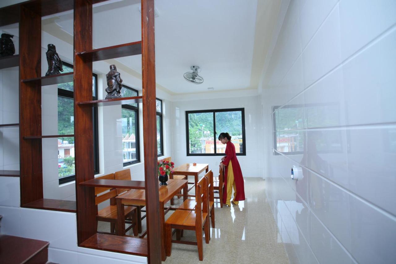 Sky Hotel Phong Nha Zewnętrze zdjęcie