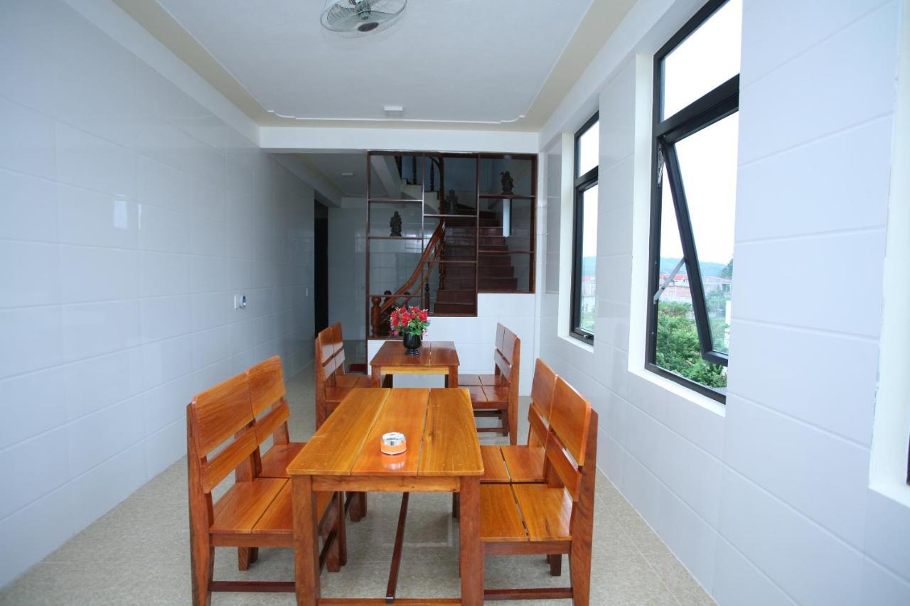Sky Hotel Phong Nha Zewnętrze zdjęcie