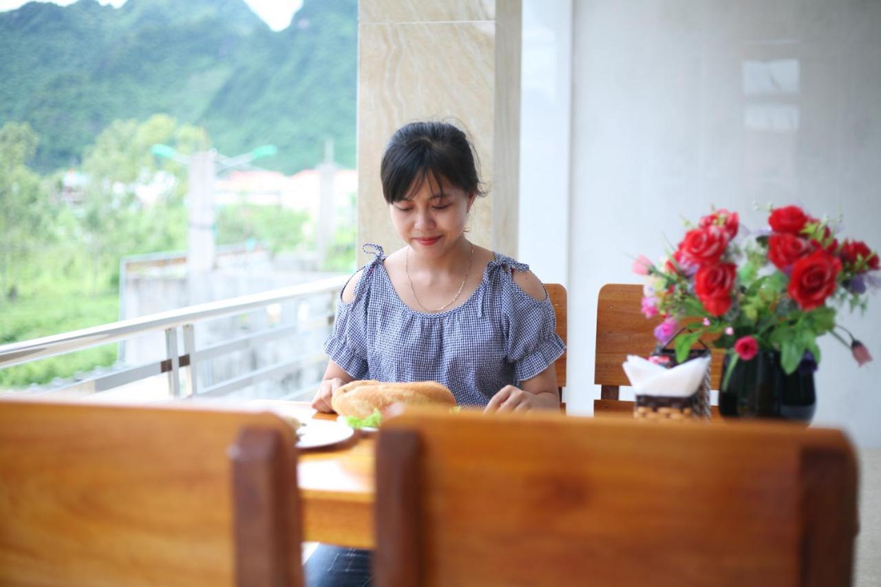Sky Hotel Phong Nha Zewnętrze zdjęcie